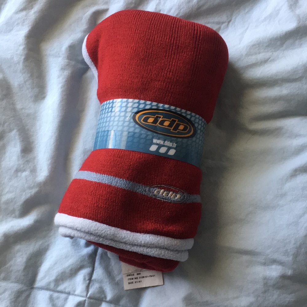Rare DDP scarf